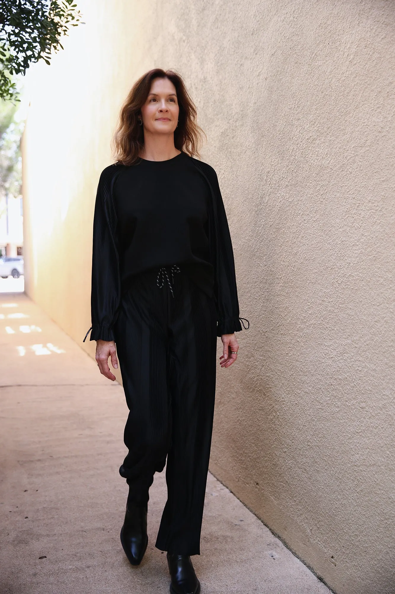 Fit For Leo Welby Pleated Trousers Black