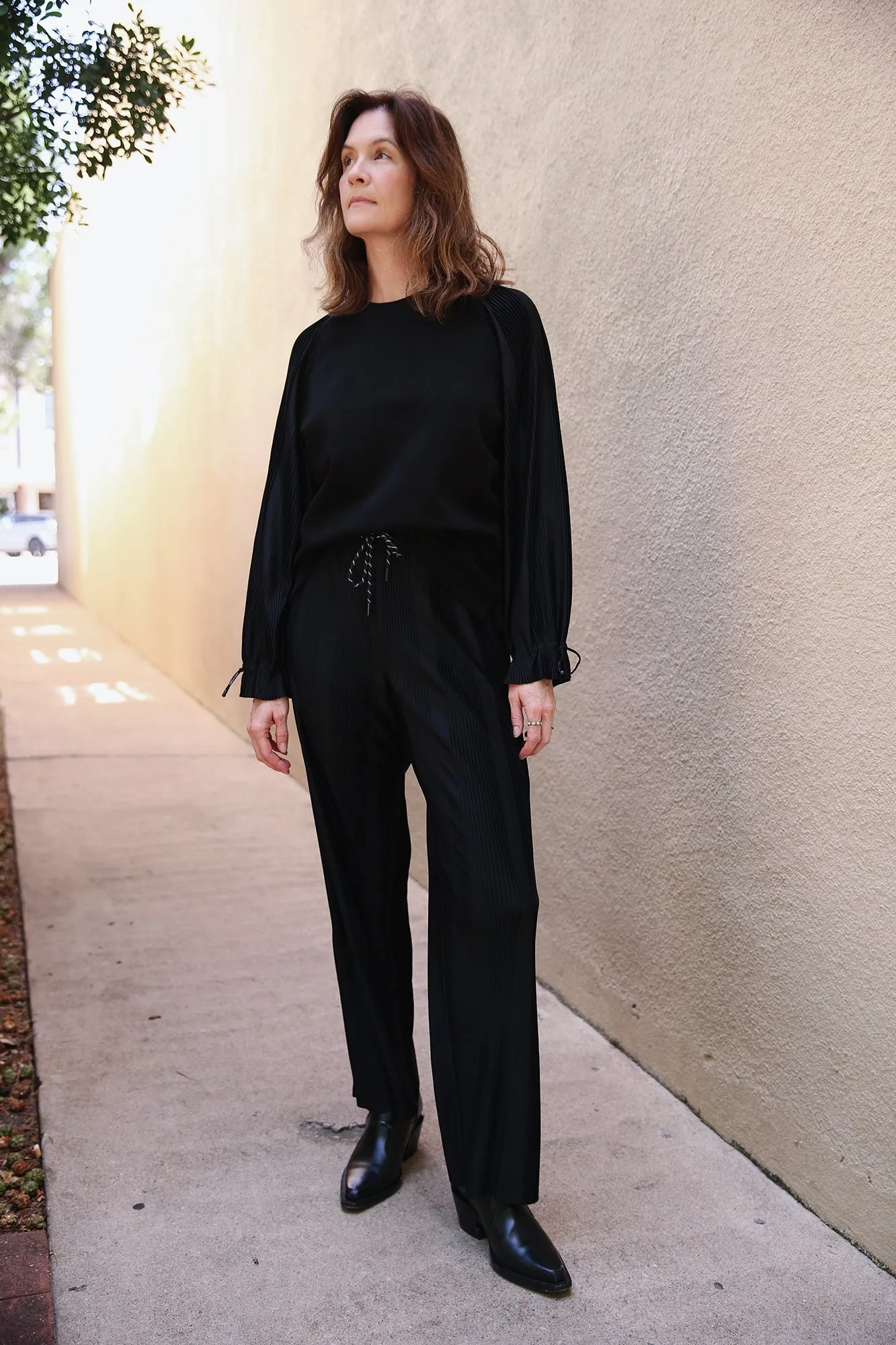 Fit For Leo Welby Pleated Trousers Black