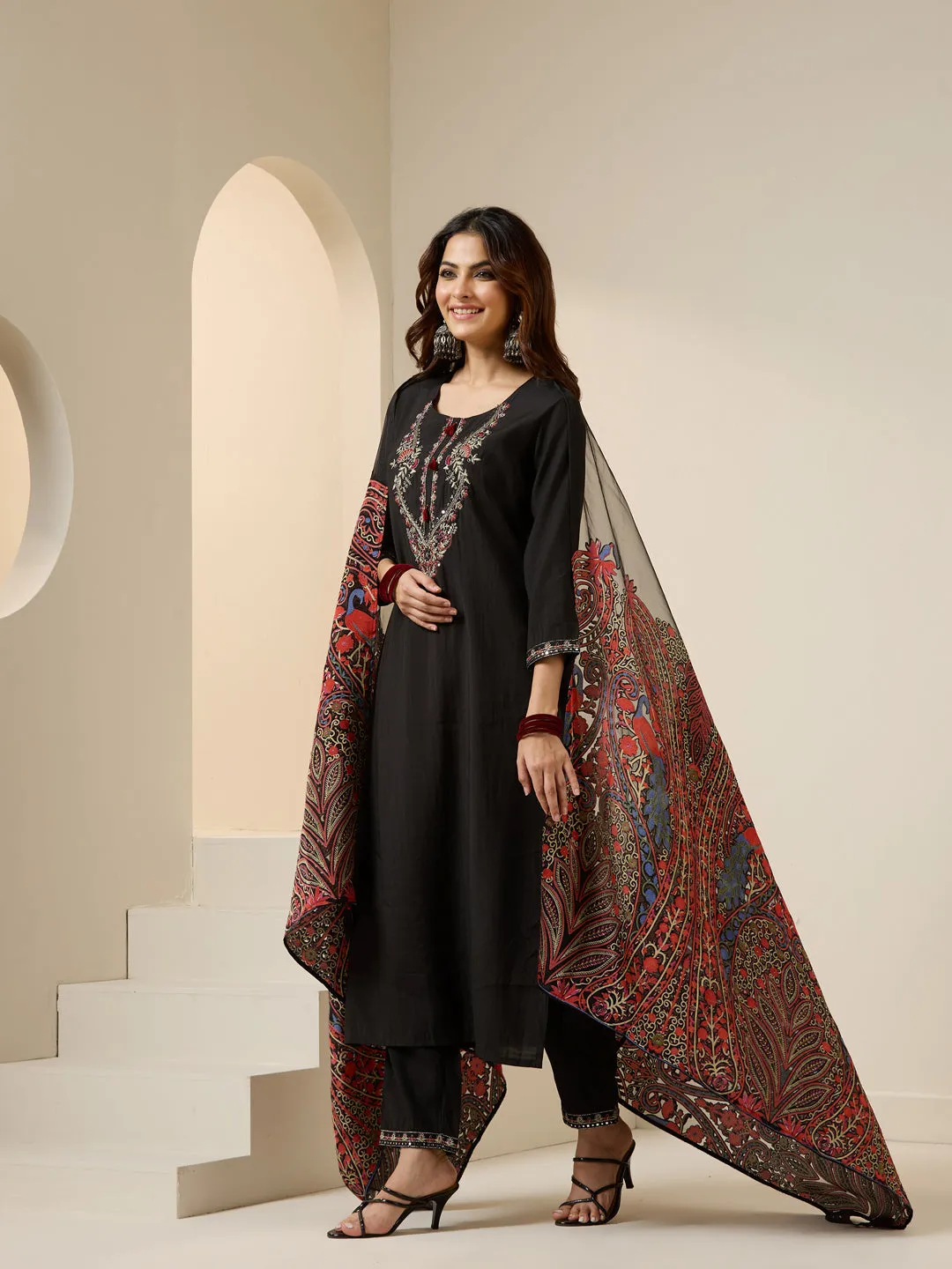 ISHIN WOMEN Black Roman Silk Kurta Sets 3pcs sets