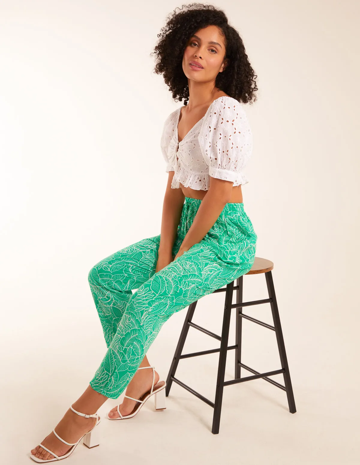 Leaf Print Capri Trousers