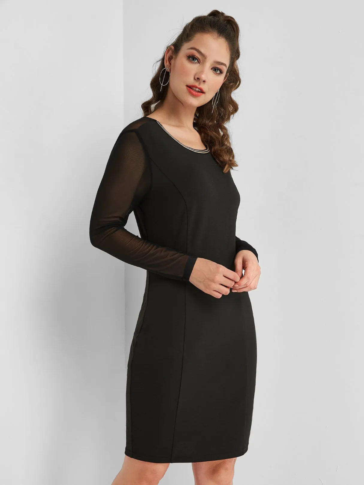 Wholesale Black Scoop Neck Long Sleeve Plain Casual Dresses